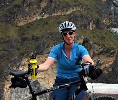 Laura Donovan Cycling on the  tour with redspokes